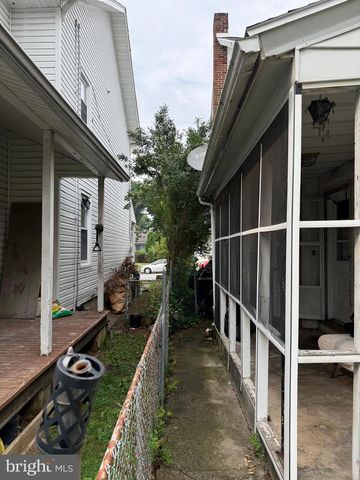 36 PHILADELPHIA AVE, Reading, PA 19607