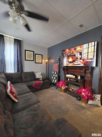 1025 S 11TH Street, Quincy, IL 62301