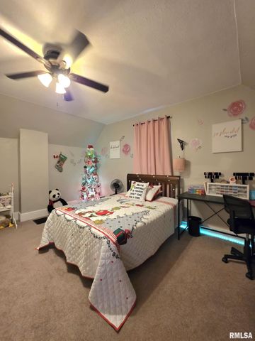 1025 S 11TH Street, Quincy, IL 62301