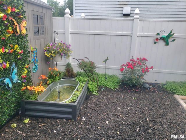 1025 S 11TH Street, Quincy, IL 62301