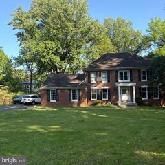 3502 HOLLY RD, Annandale, VA 22003