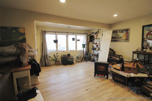 18234 S 80th West Avenue, Mounds, OK 74047