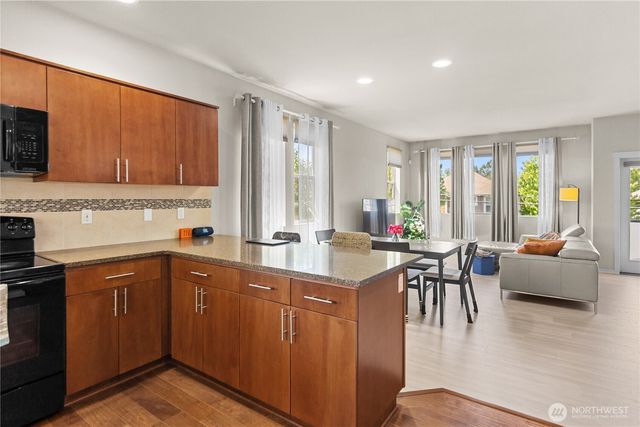 314 Bremerton Avenue NE, Renton, WA 98059