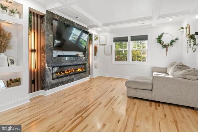 12 LIBERTY PKWY, Baltimore, MD 21222