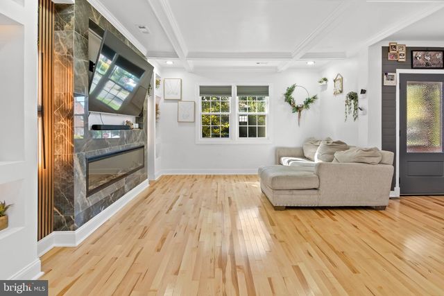 12 LIBERTY PKWY, Baltimore, MD 21222