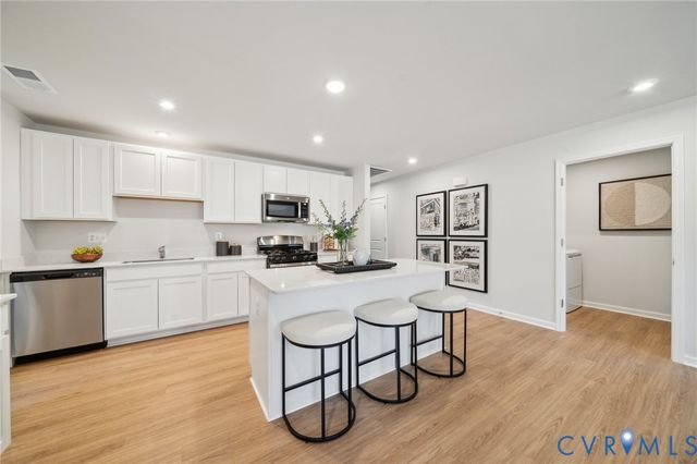 421 Rivanna Hill Rd, Glen Allen, VA 23060