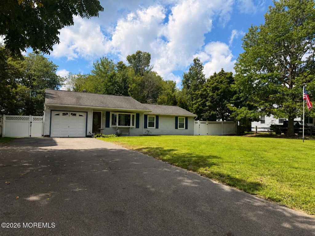 210 Archertown Road, New Egypt, NJ 08533