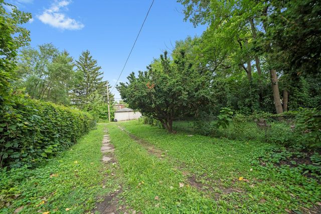 15612 LOOMIS Avenue, Harvey, IL 60426