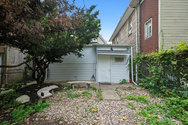 15612 LOOMIS Avenue, Harvey, IL 60426