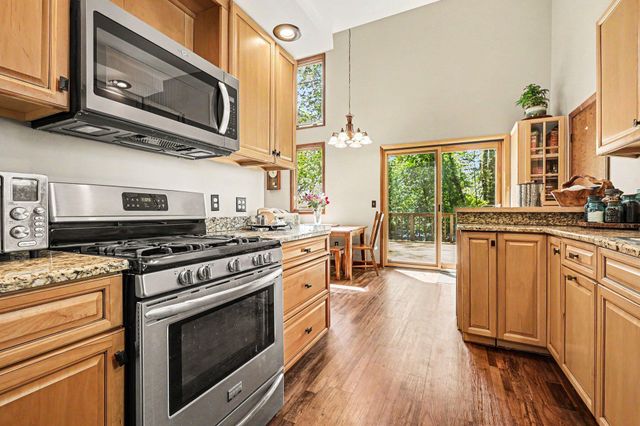 2101 N 350 E, Rolling Prairie, IN 46371