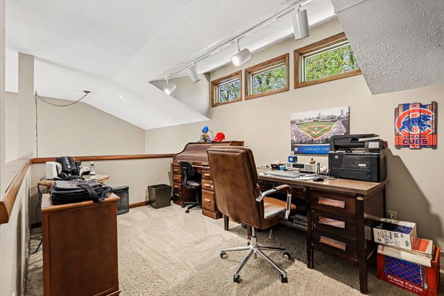 2101 N 350 E, Rolling Prairie, IN 46371