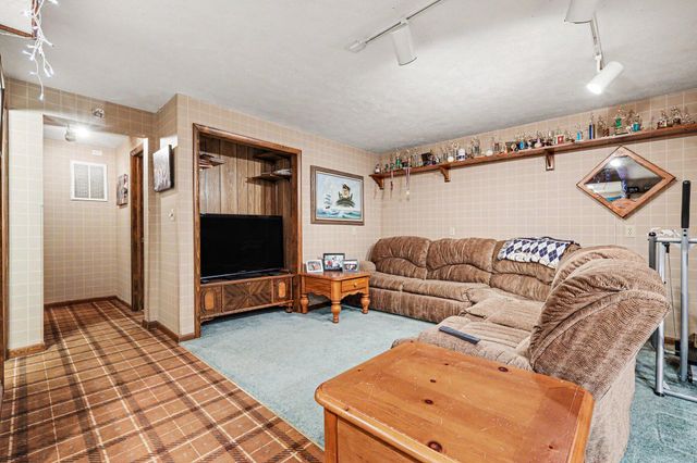 2101 N 350 E, Rolling Prairie, IN 46371