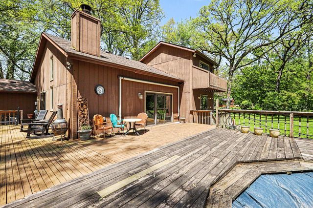 2101 N 350 E, Rolling Prairie, IN 46371