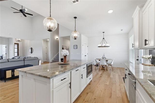 2109 Bergman Road, Pea Ridge, AR 72751