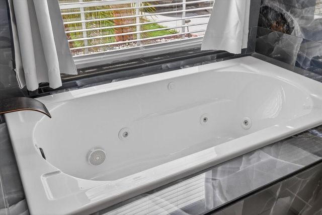 4613 MARINER BOULEVARD, Spring Hill, FL 34609