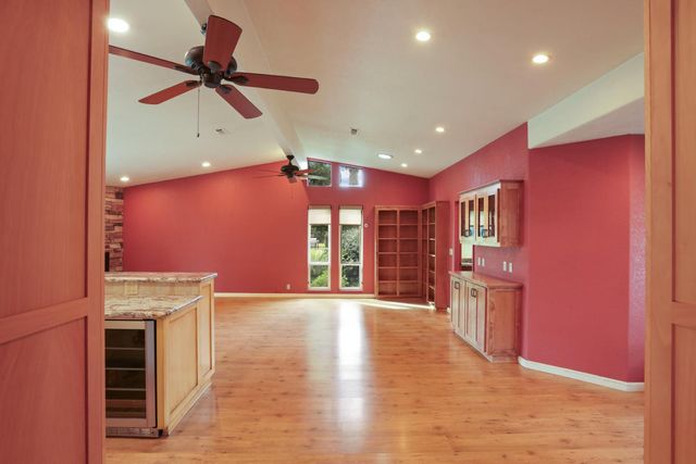 10636 Elkhorn Dr, Stockton, CA 95209