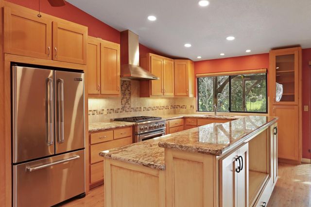 10636 Elkhorn Dr, Stockton, CA 95209