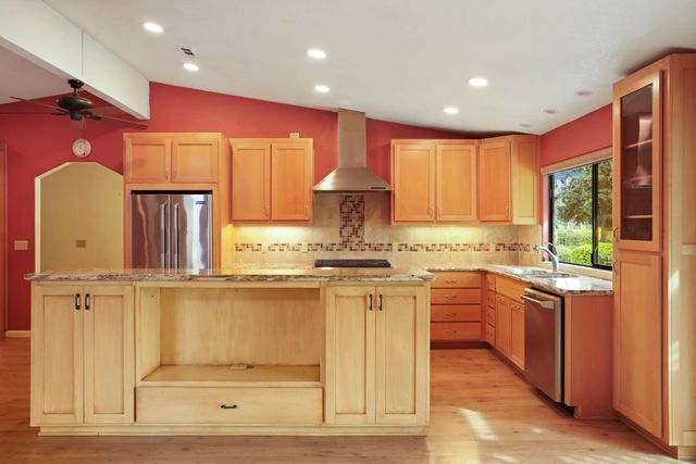 10636 Elkhorn Dr, Stockton, CA 95209