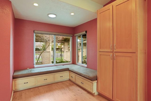 10636 Elkhorn Dr, Stockton, CA 95209