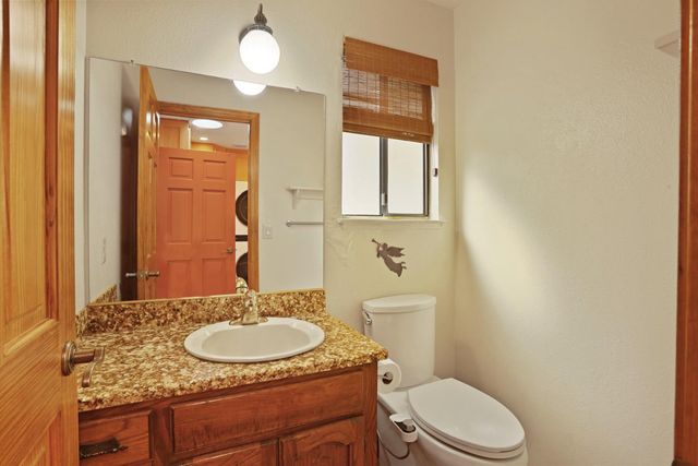 10636 Elkhorn Dr, Stockton, CA 95209