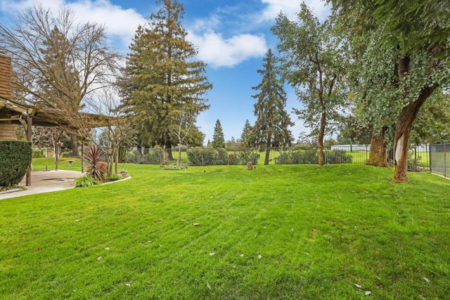 10636 Elkhorn Dr, Stockton, CA 95209