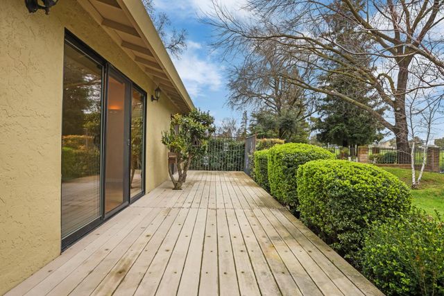 10636 Elkhorn Dr, Stockton, CA 95209