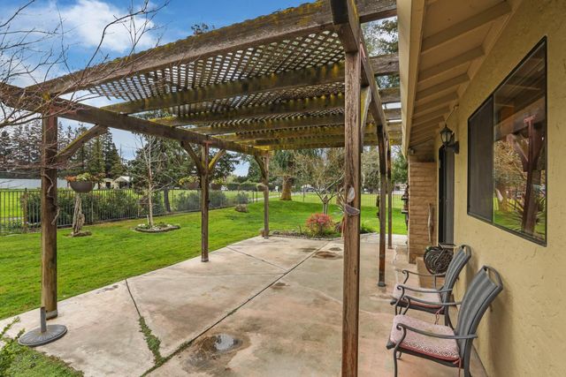 10636 Elkhorn Dr, Stockton, CA 95209