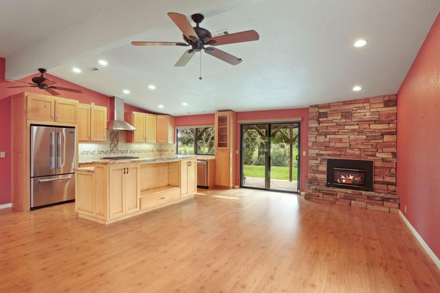 10636 Elkhorn Dr, Stockton, CA 95209