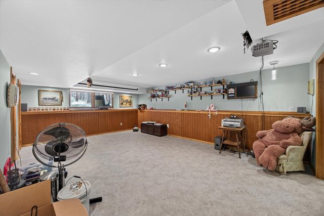 4410 E Silver Pine Rd, Colbert, WA 99005