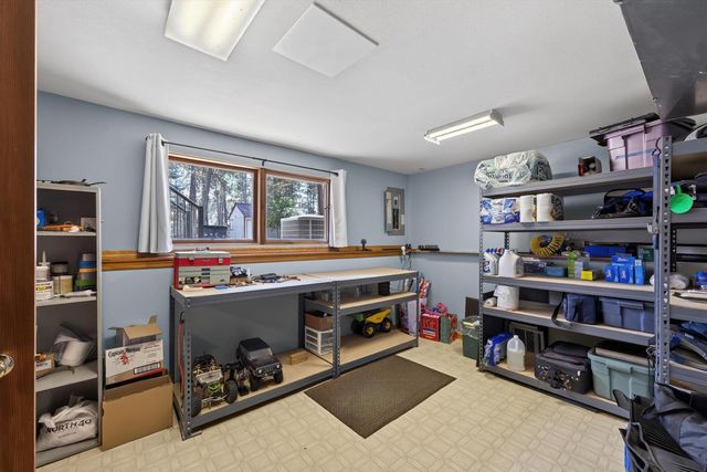 4410 E Silver Pine Rd, Colbert, WA 99005