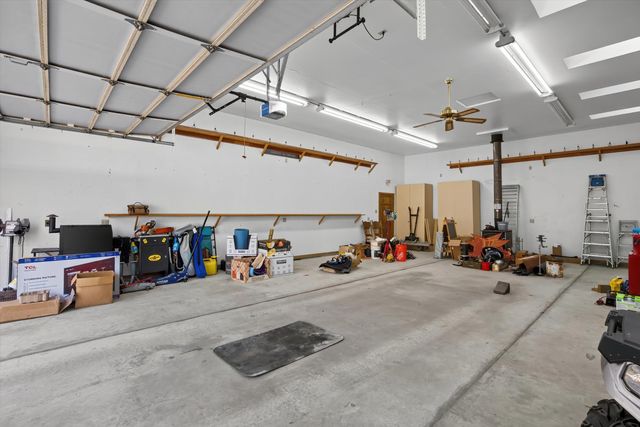 4410 E Silver Pine Rd, Colbert, WA 99005