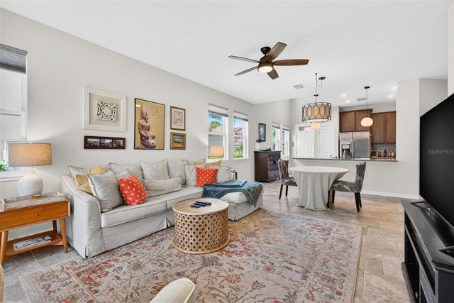 594 52ND TERRACE N, St Petersburg, FL 33703