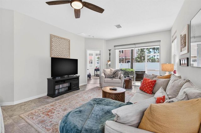 594 52ND TERRACE N, St Petersburg, FL 33703