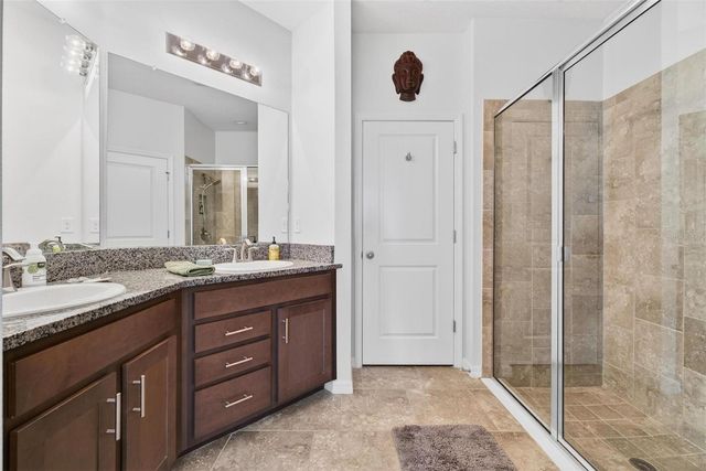 594 52ND TERRACE N, St Petersburg, FL 33703