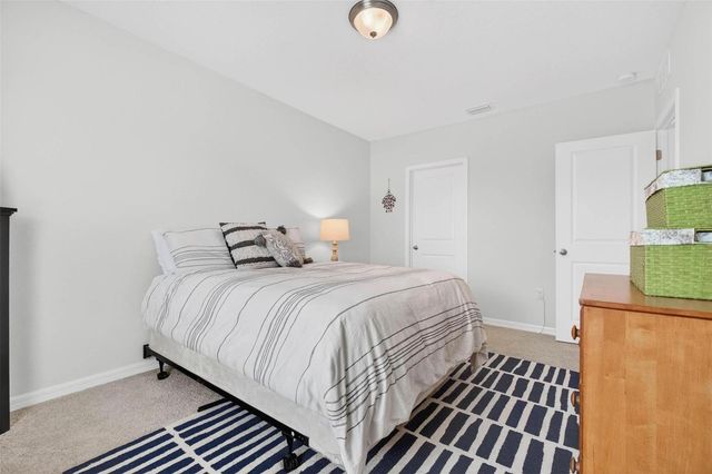 594 52ND TERRACE N, St Petersburg, FL 33703