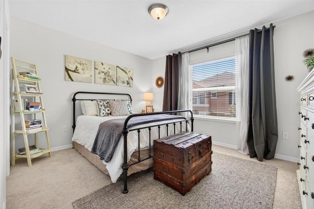 594 52ND TERRACE N, St Petersburg, FL 33703