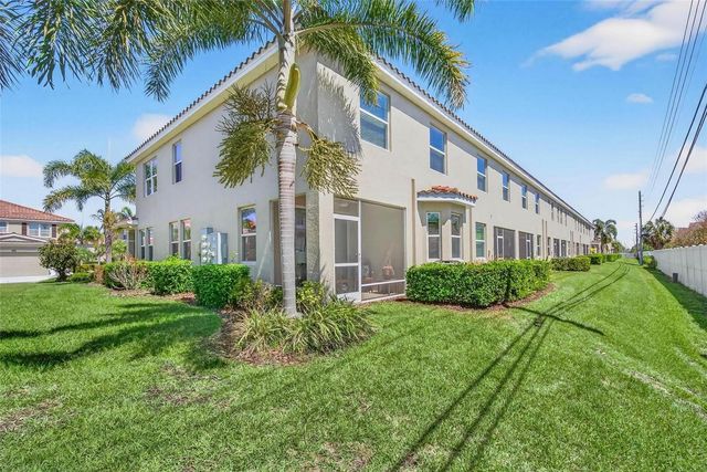594 52ND TERRACE N, St Petersburg, FL 33703