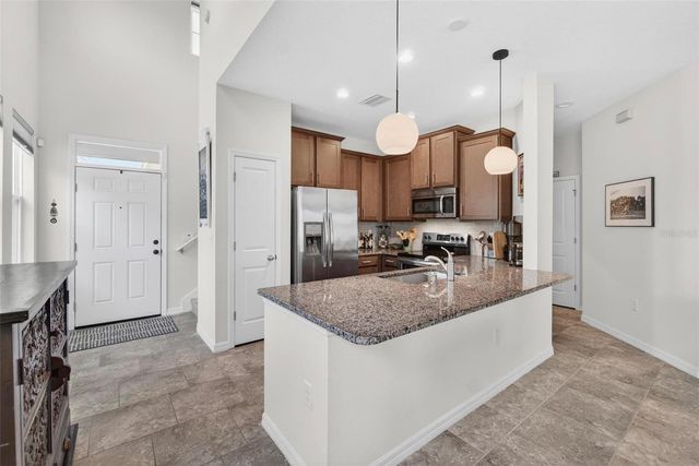 594 52ND TERRACE N, St Petersburg, FL 33703