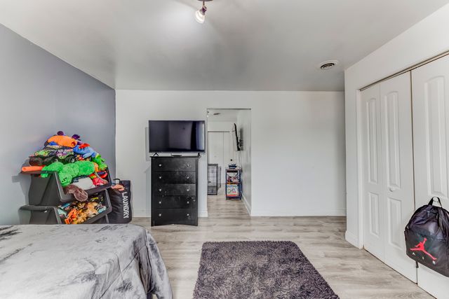 7740 Monitor Avenue, Burbank, IL 60459