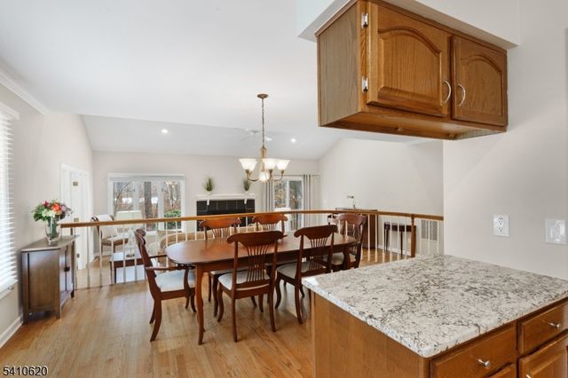 35 Roberts Cir, Bernards Twp., NJ 07920