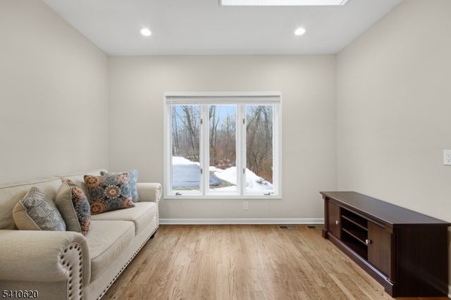 35 Roberts Cir, Bernards Twp., NJ 07920