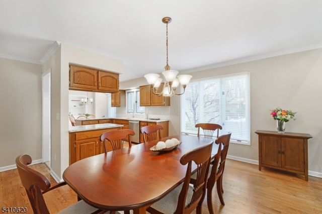 35 Roberts Cir, Bernards Twp., NJ 07920