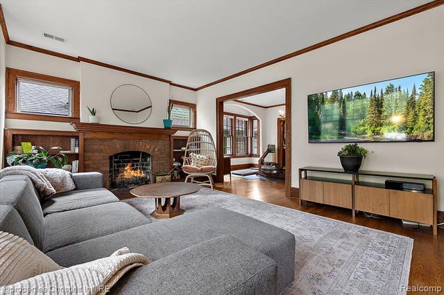 3417 Seminole Street, Detroit, MI 48214