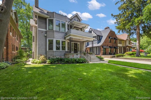 3417 Seminole Street, Detroit, MI 48214