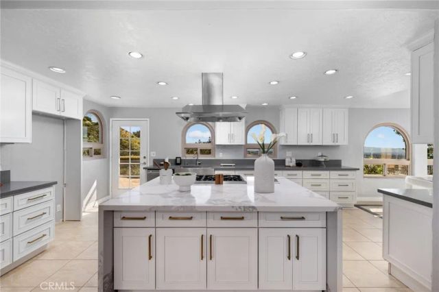 821 Guanajuato, Claremont, CA 91711