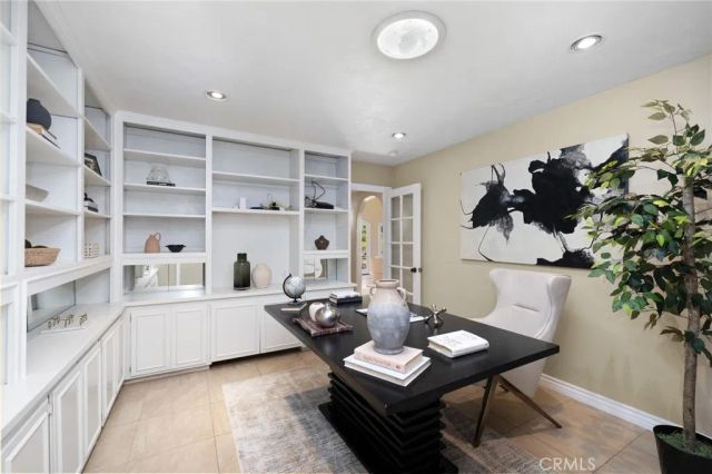 821 Guanajuato, Claremont, CA 91711