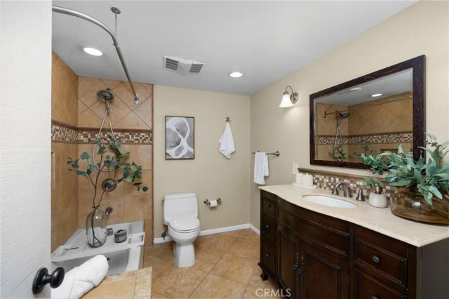821 Guanajuato, Claremont, CA 91711