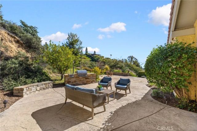 821 Guanajuato, Claremont, CA 91711