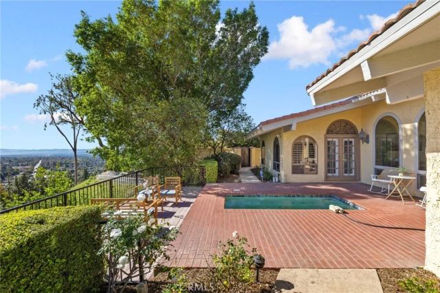 821 Guanajuato, Claremont, CA 91711