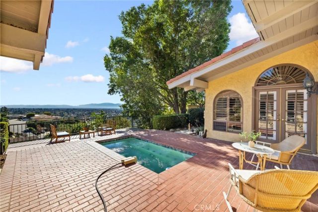 821 Guanajuato, Claremont, CA 91711